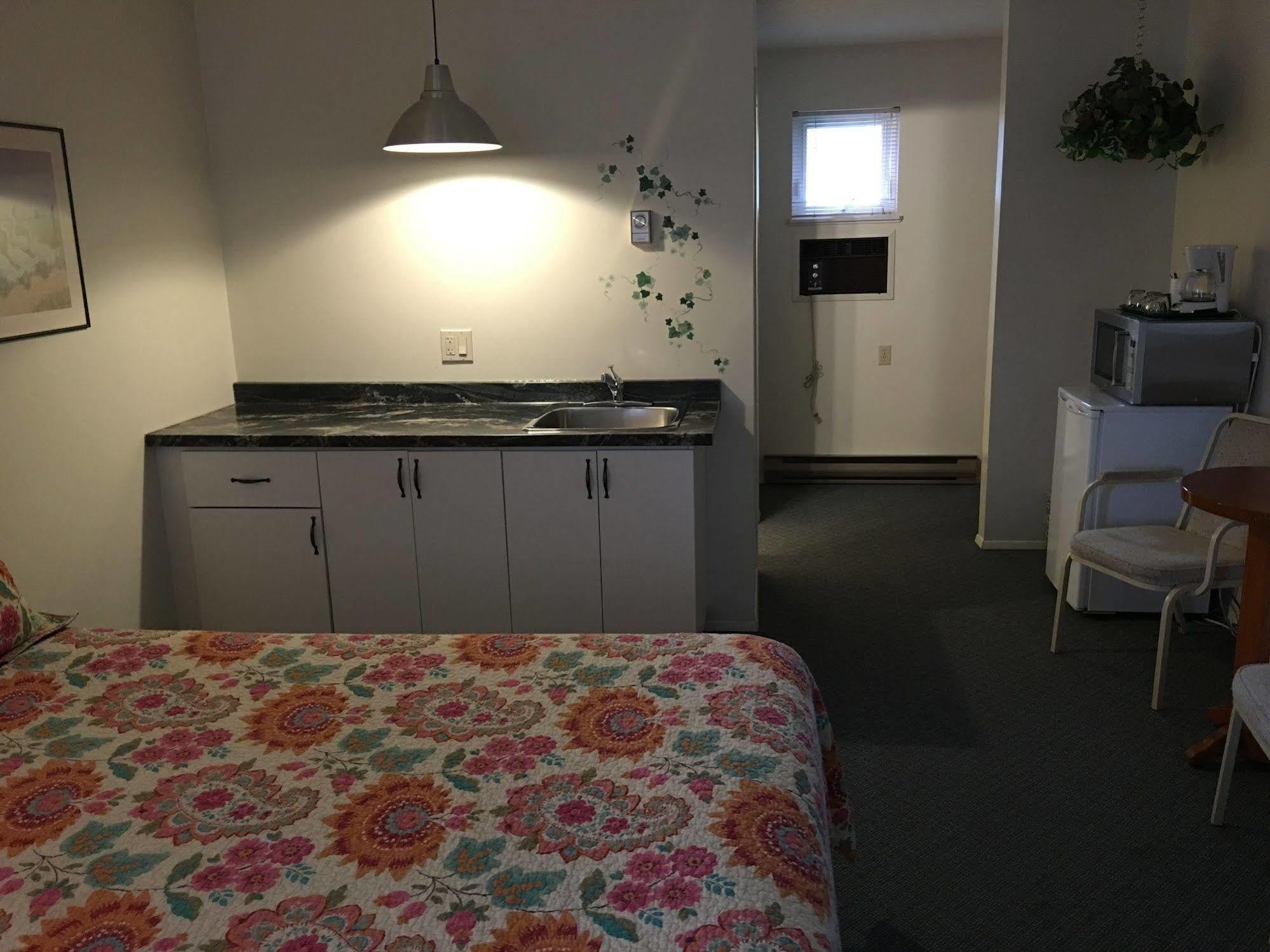 Chase Country Inn Eksteriør billede