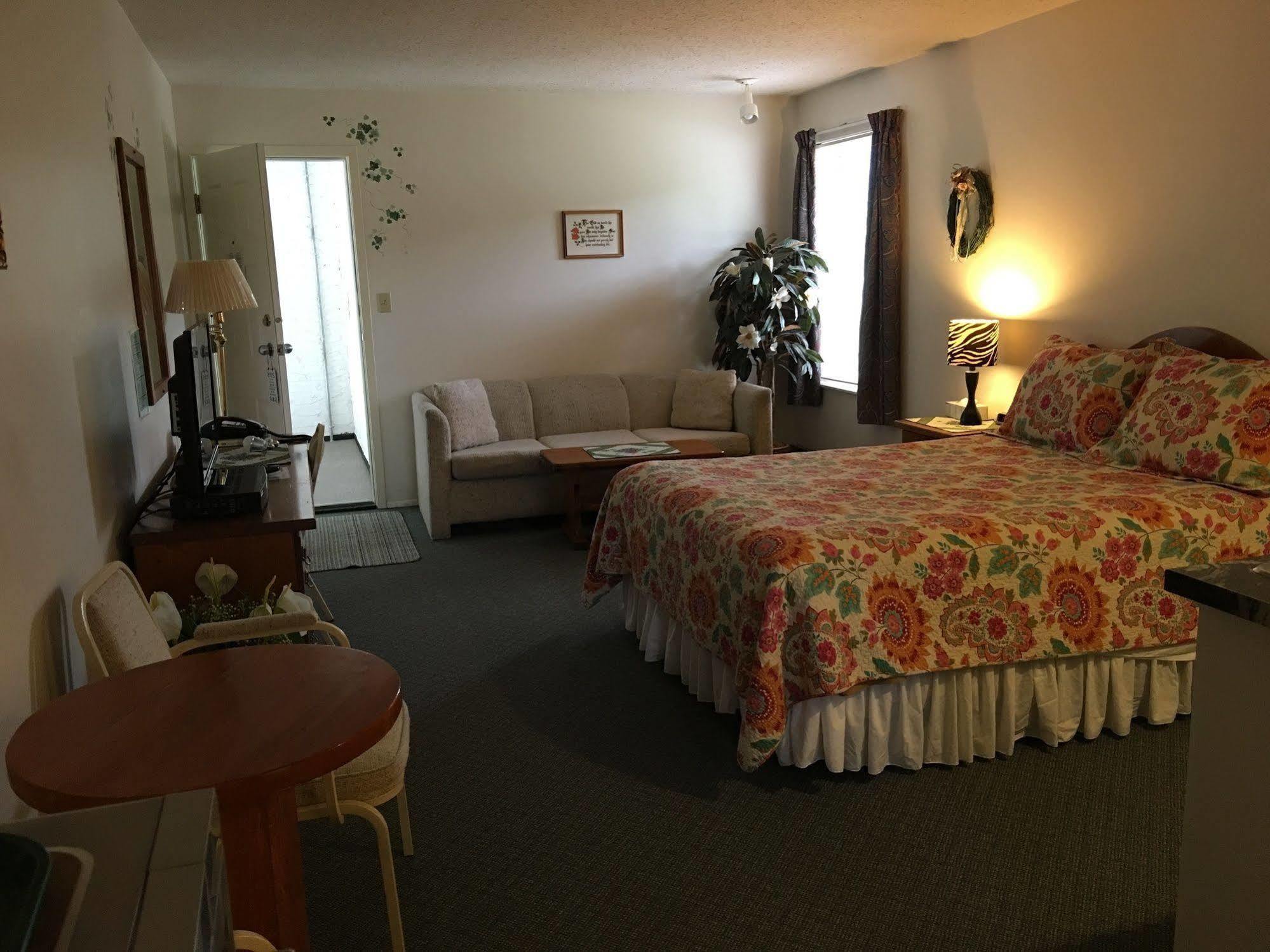 Chase Country Inn Eksteriør billede